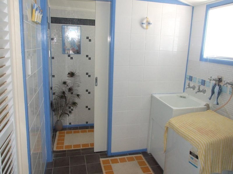 18 John Street, Crows Nest QLD 4355