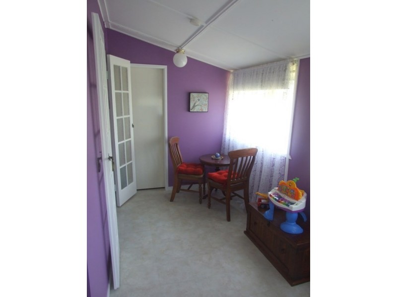 18 John Street, Crows Nest QLD 4355