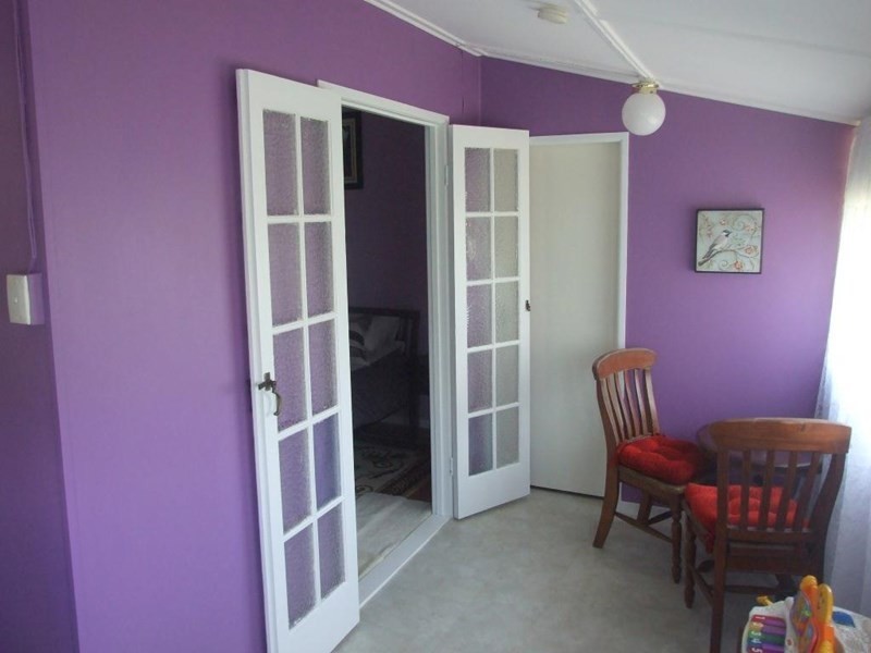 18 John Street, Crows Nest QLD 4355