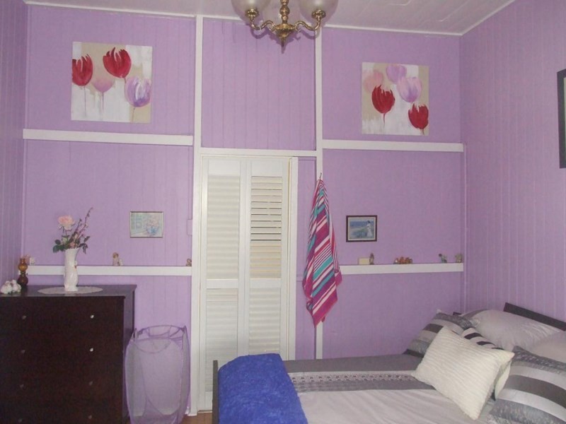 18 John Street, Crows Nest QLD 4355