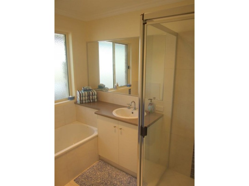 26 Naomi Drive, Crows Nest QLD 4355