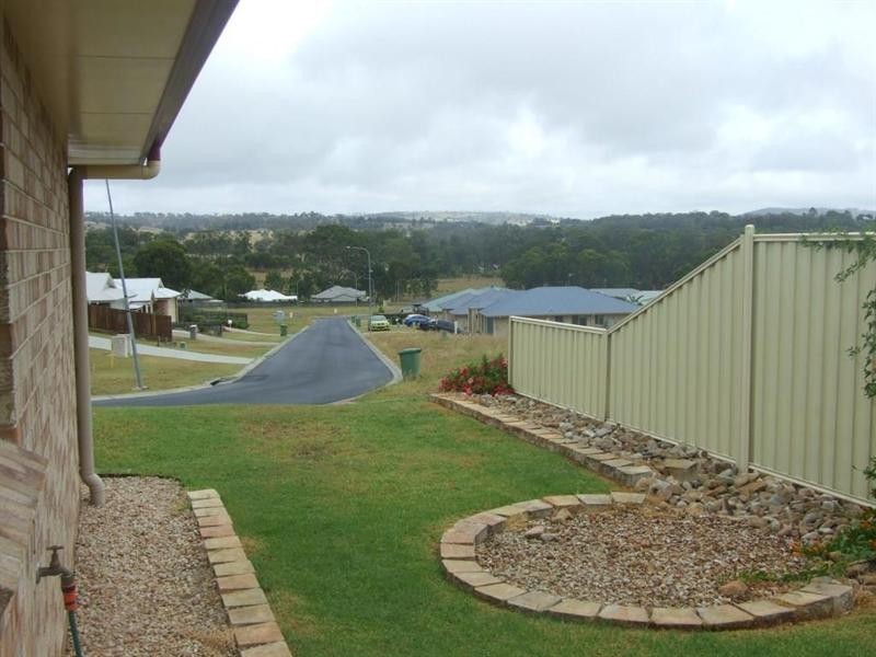 26 Naomi Drive, Crows Nest QLD 4355