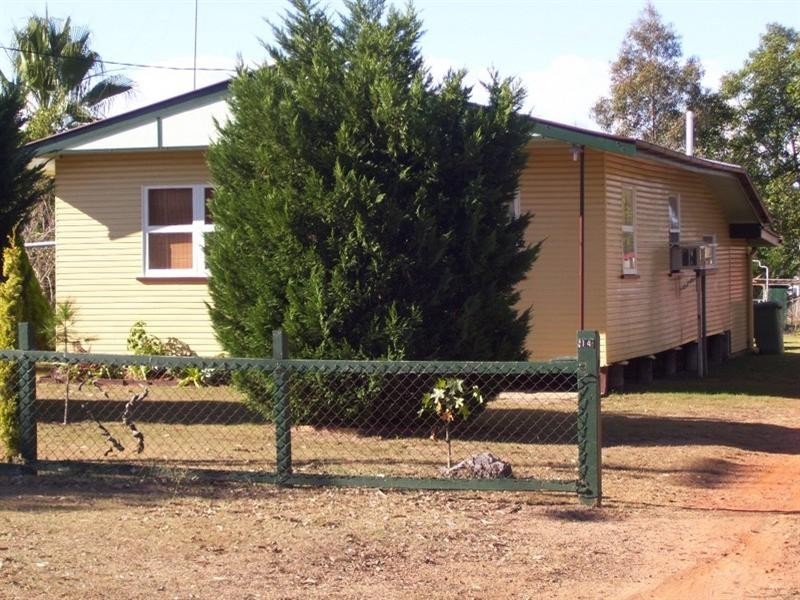 14 Littleton Street, Crows Nest QLD 4355