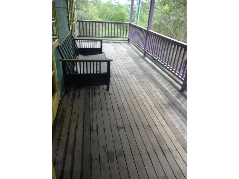 185 Post Office Road, Ravensbourne QLD 4352