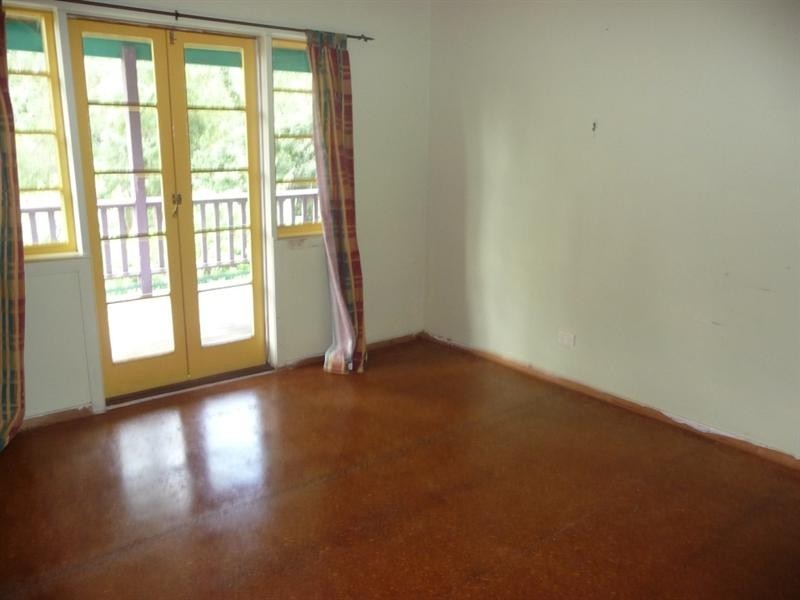 185 Post Office Road, Ravensbourne QLD 4352