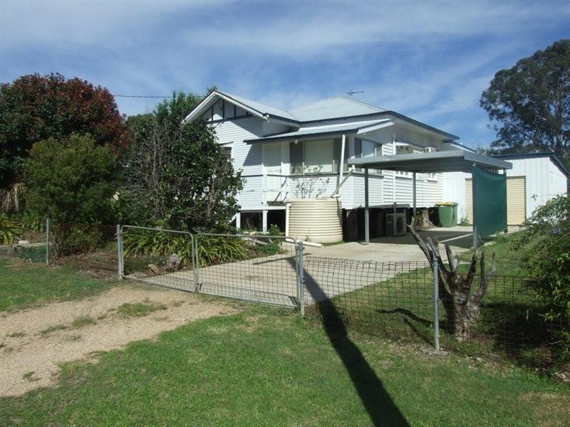 7 Jones Street, Crows Nest QLD 4355