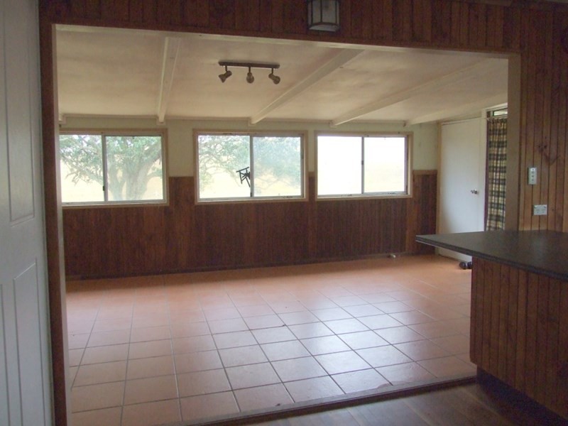 24 McGreevy Road, Crows Nest QLD 4355