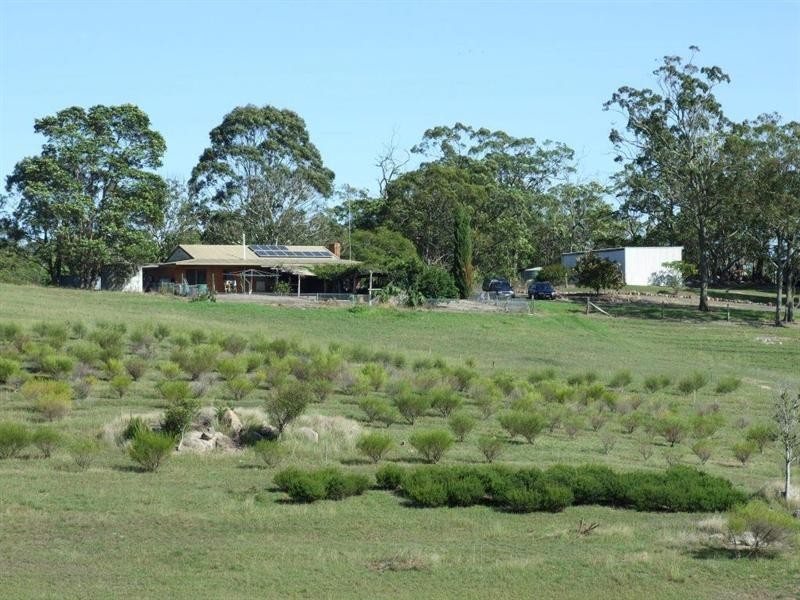 42 Austin Road, Crows Nest QLD 4355