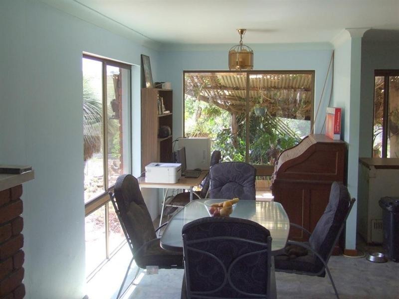 42 Austin Road, Crows Nest QLD 4355