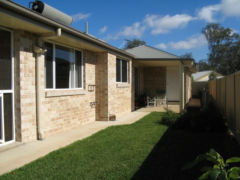 3 Olsen, Crows Nest QLD 4355