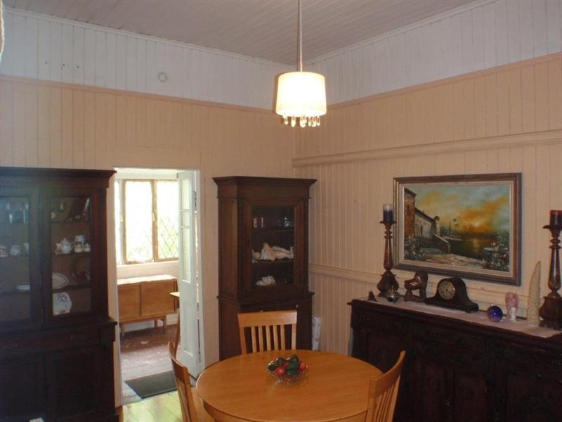 14 Creek Street, Crows Nest QLD 4355