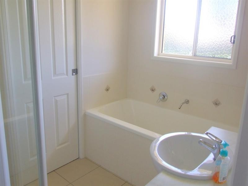 14 Samuel Avenue, Crows Nest QLD 4355