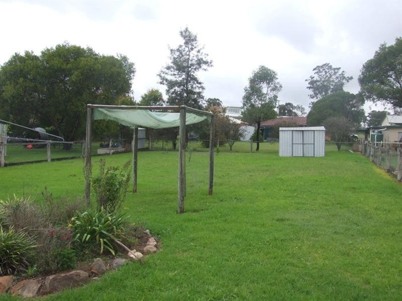 7 Gleeson Street, Crows Nest QLD 4355