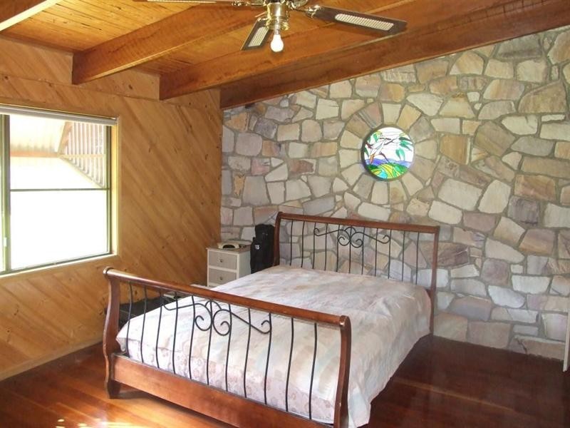 2 Charles Street, Crows Nest QLD 4355