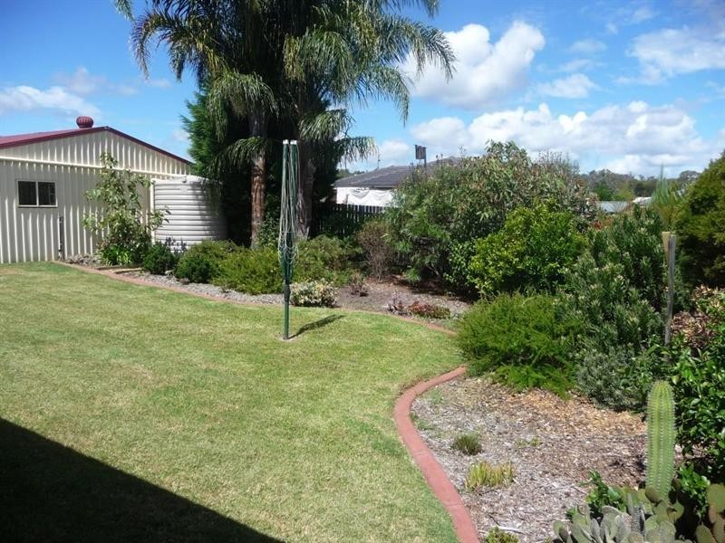 13 Lee Court, Crows Nest QLD 4355