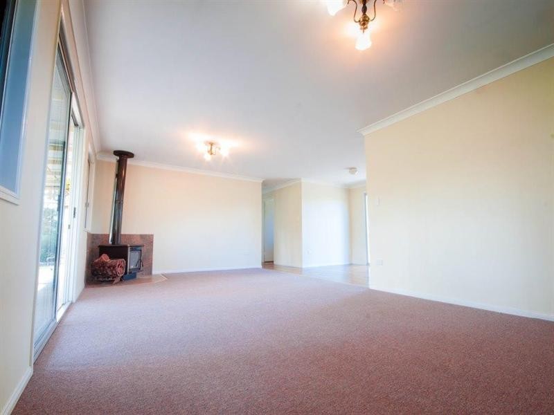 21 Sewell Road, Hampton QLD 4352