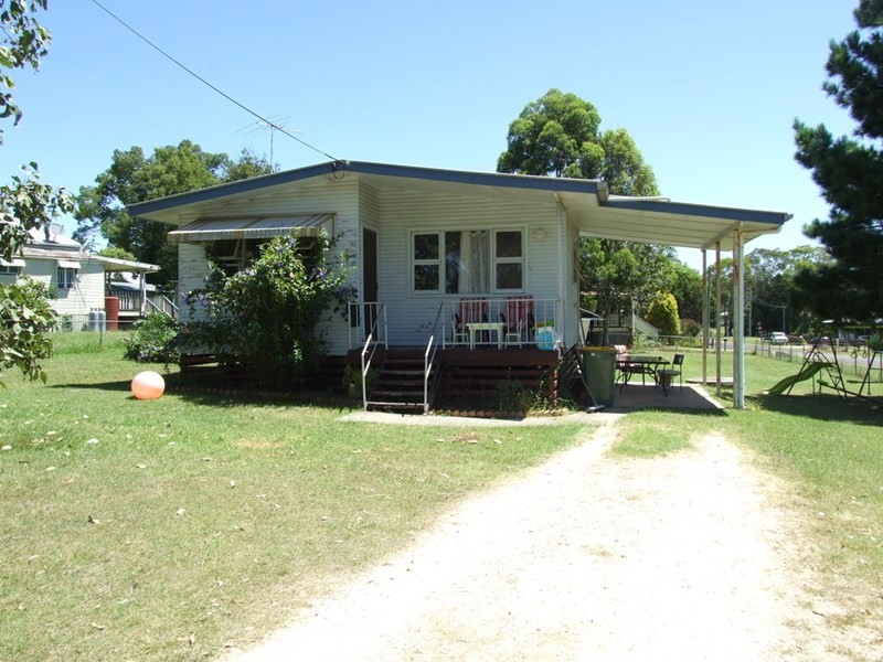 3 Oxford Street, Crows Nest QLD 4355