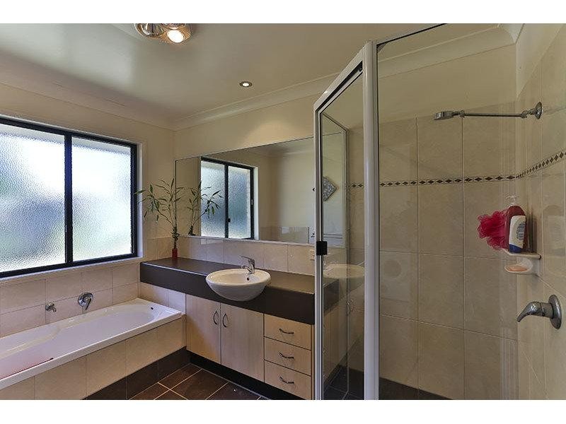 5 Matthew Court, Crows Nest QLD 4355