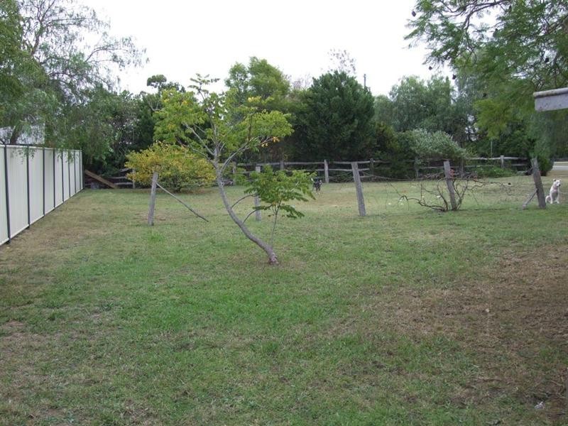 45 Mocatta Street, Goombungee QLD 4354