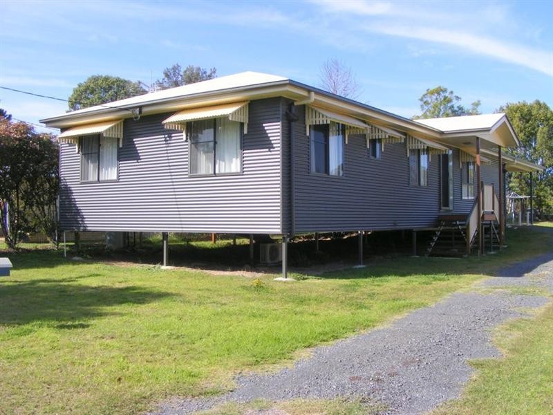 11 Sharp Street, Crows Nest QLD 4355