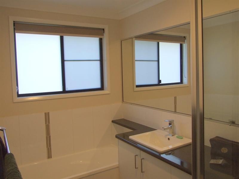 41 Naomi Drive, Crows Nest QLD 4355