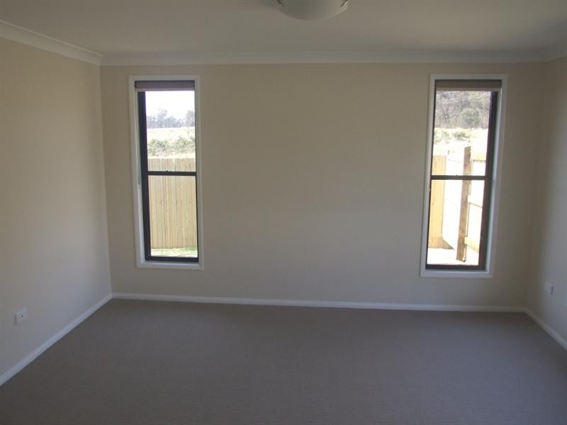 41 Naomi Drive, Crows Nest QLD 4355