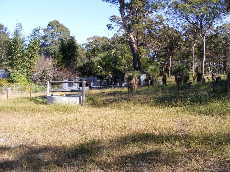 8 Pinnell Road, Crows Nest QLD 4355