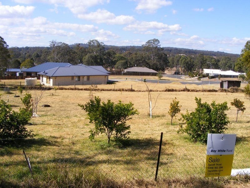 1 Railway Terrace, Crows Nest QLD 4355