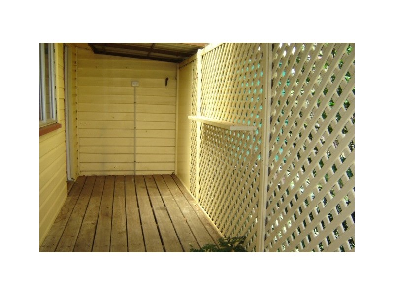 15 Clarence Street, Cooyar QLD 4402