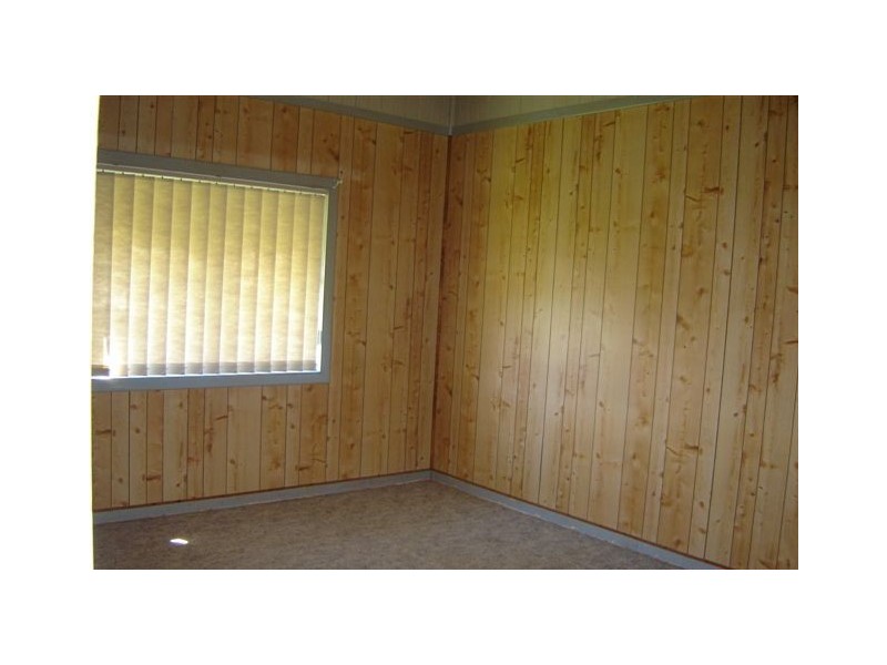 15 Clarence Street, Cooyar QLD 4402