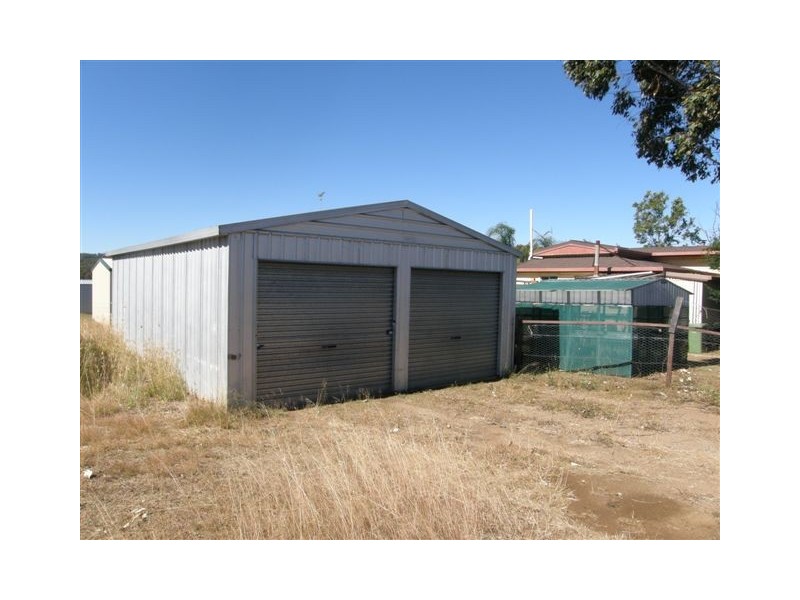 15 Clarence Street, Cooyar QLD 4402