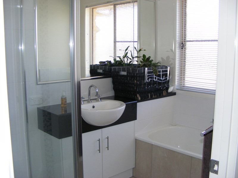 14 Naomi Drive, Crows Nest QLD 4355