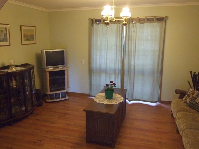 9925 New England Highway, Cabarlah QLD 4352