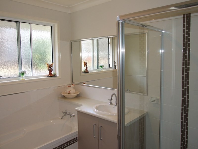 3 Lewis Street, Crows Nest QLD 4355