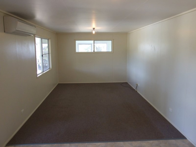 944 Pechey-Maclagan, Crows Nest QLD 4355