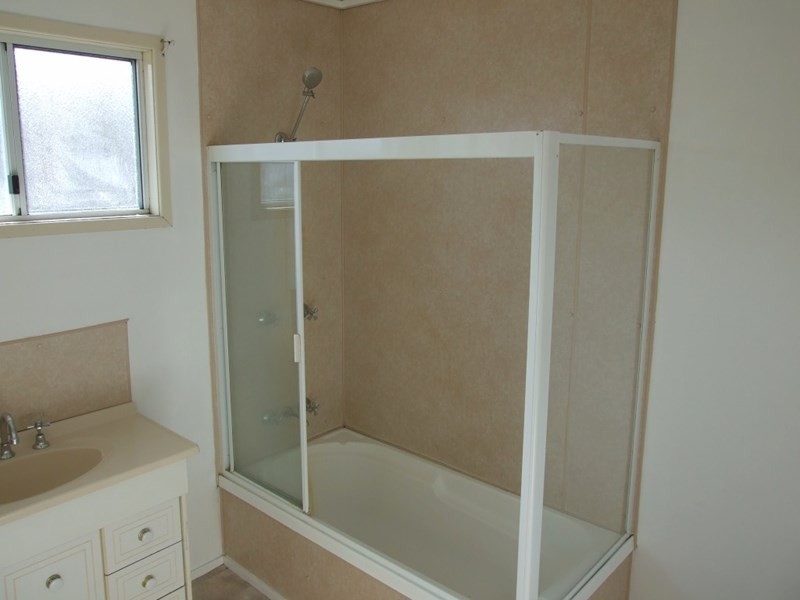 944 Pechey-Maclagan, Crows Nest QLD 4355