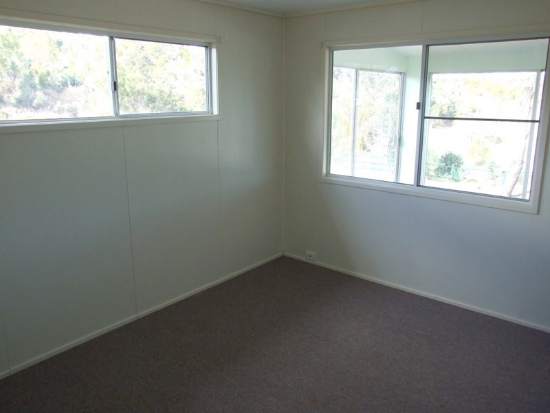 944 Pechey-Maclagan, Crows Nest QLD 4355