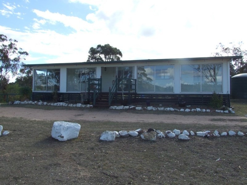 944 Pechey-Maclagan, Crows Nest QLD 4355