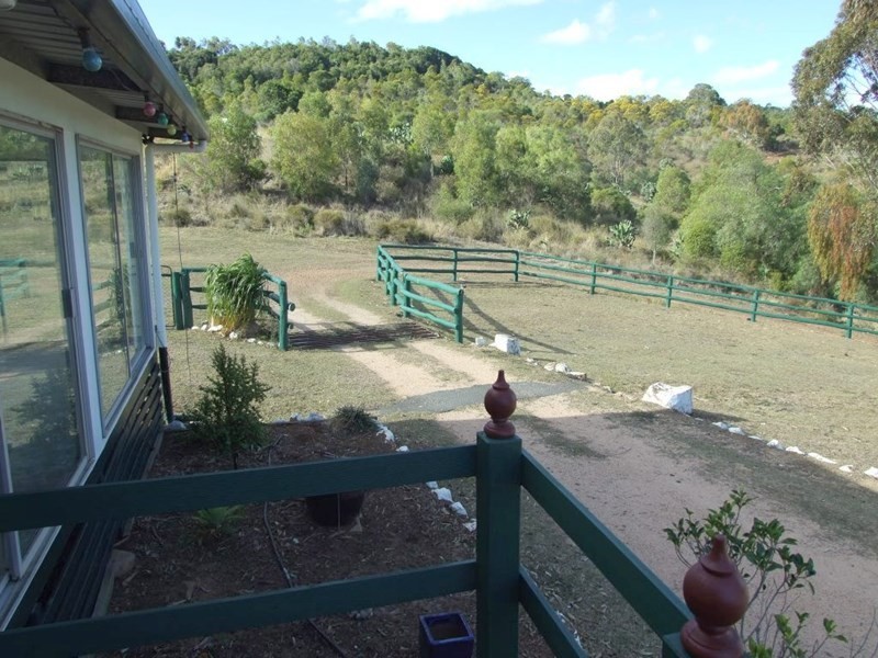 944 Pechey-Maclagan, Crows Nest QLD 4355