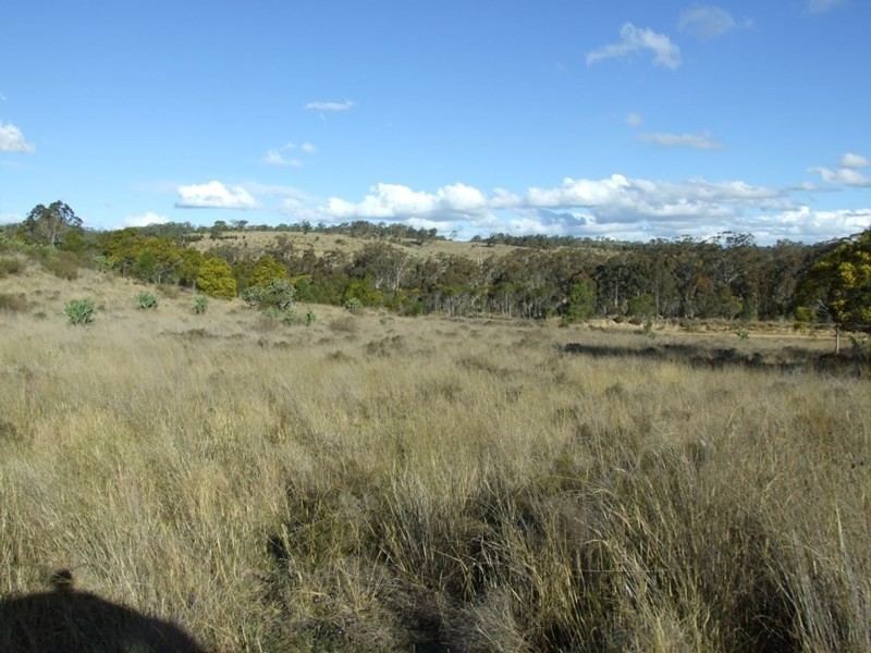 944 Pechey-Maclagan, Crows Nest QLD 4355