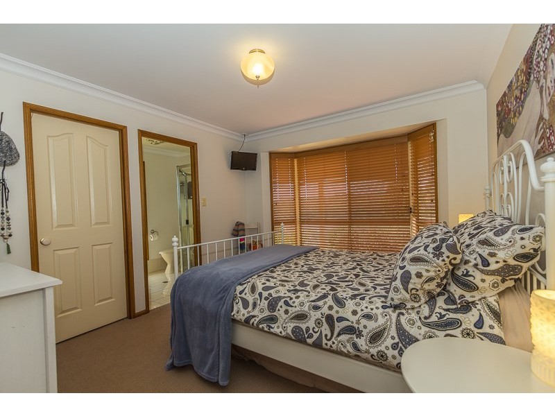 724 Merritts Creek Road, Hampton QLD 4352