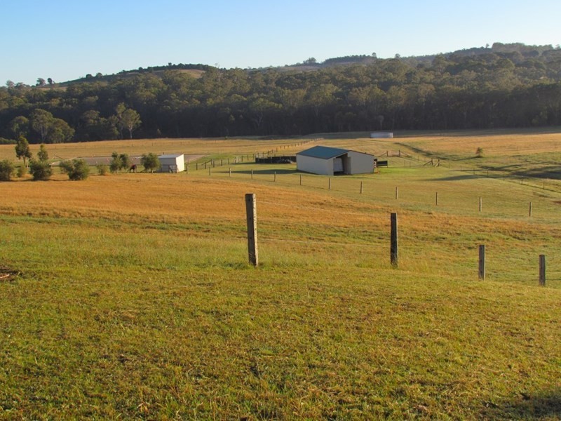 724 Merritts Creek Road, Hampton QLD 4352