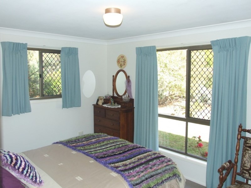 10 Hampton Road, Hampton QLD 4352