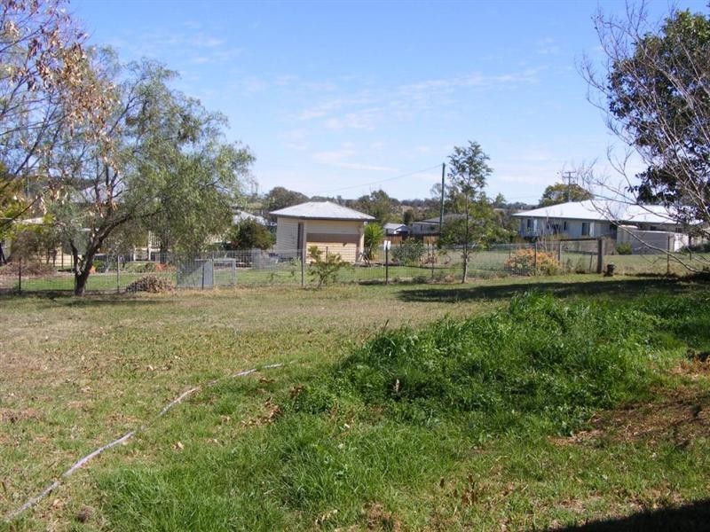 39 King Street, Goombungee QLD 4354