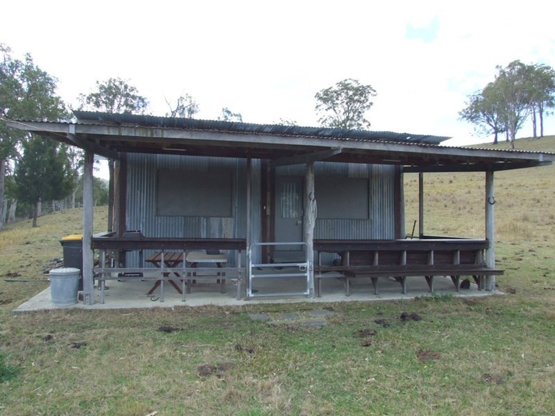 3760 Bluff Road, Crows Nest QLD 4355