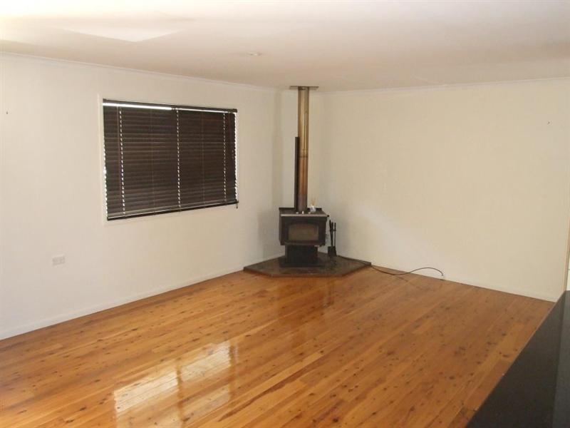 1 Oxford Street, Crows Nest QLD 4355