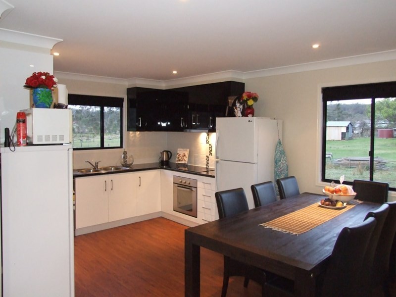 12 Hayden Street, Crows Nest QLD 4355