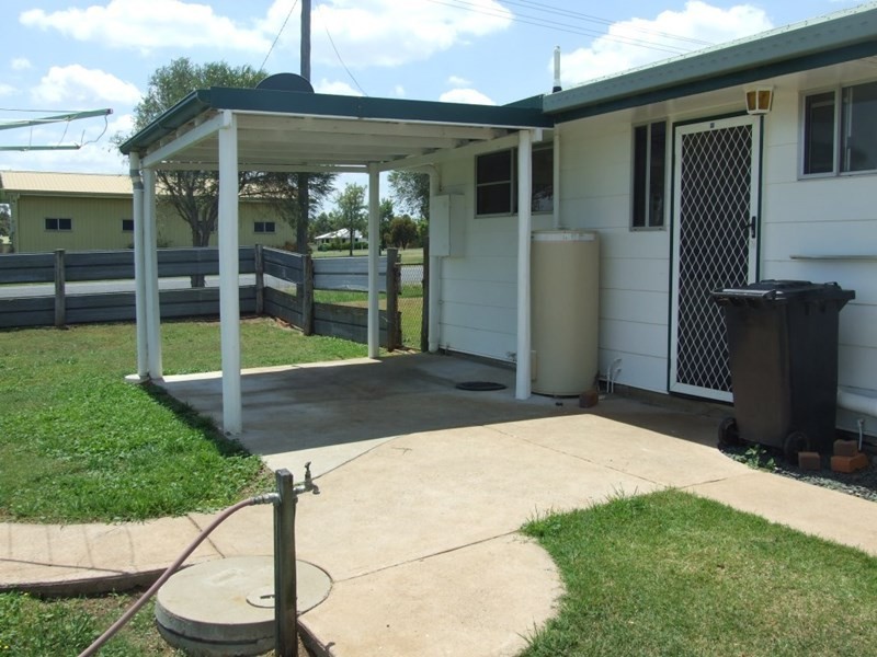 25 Mocatta Street, Goombungee QLD 4354