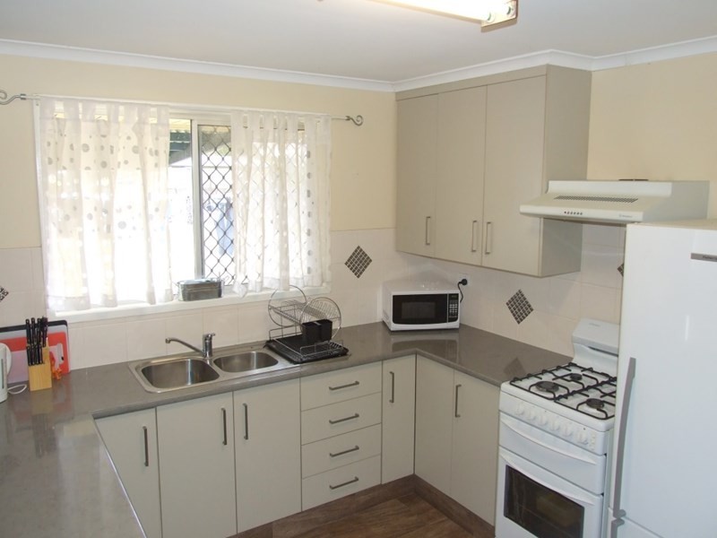 42 Charles Street, Crows Nest QLD 4355