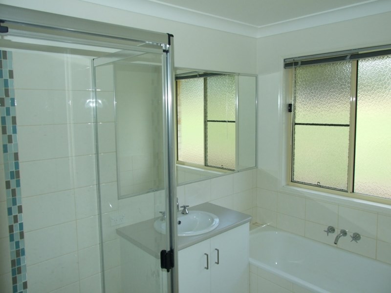 5 Alexander Close, Crows Nest QLD 4355